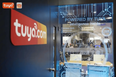 TuyaOpen框架：10行代码接入DeepSeek-R1